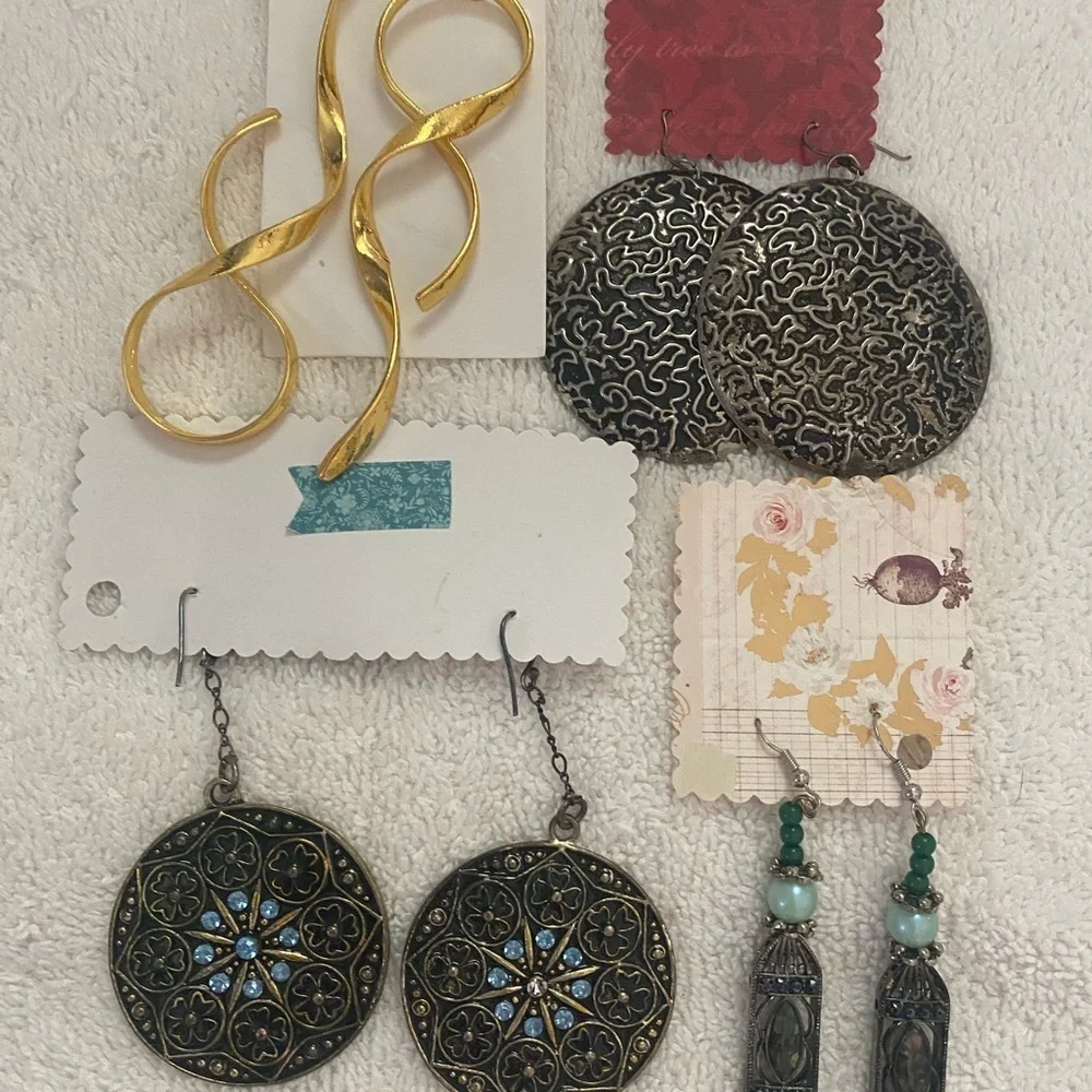 Assorted 8 Pair of Earrings Bold & Chunky Costume Jewelry